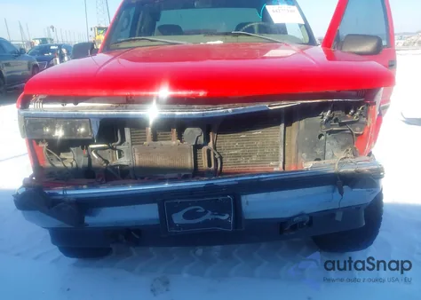 1998 Chevrolet K1500 Fleetside z USA, uszkodzony, nr VIN 2GCEK19RXW1239446